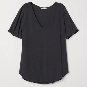 H&M Short Sleeve Viscose blouse gray size Medium NWT